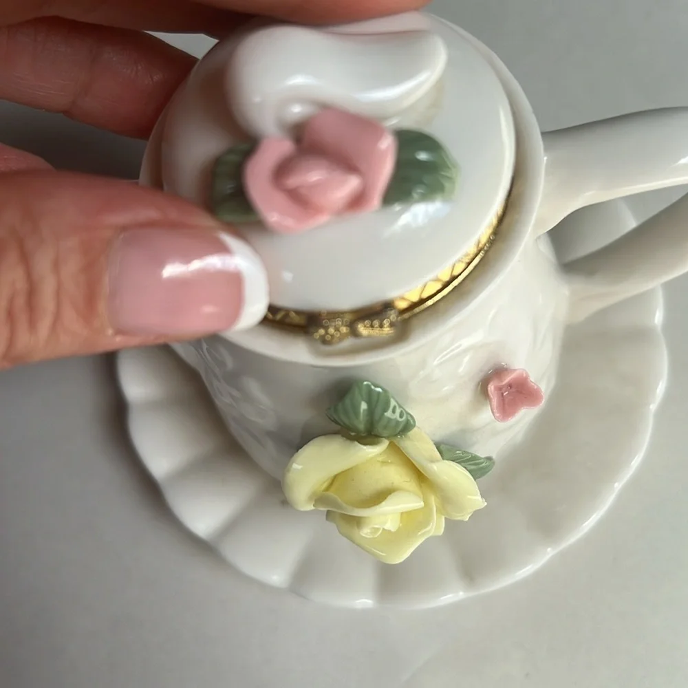 Mini Tea Pot Off White Fine Porcelain Capodimonte Yellow Rose FloralTrinket Box
